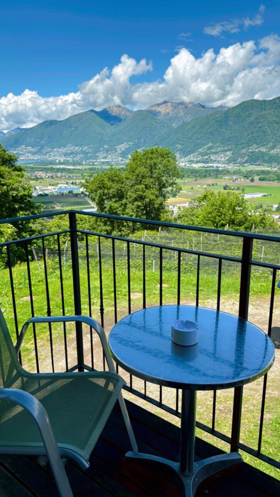 Viva Bacco Bed & Breakfast Gambarogno Bagian luar foto