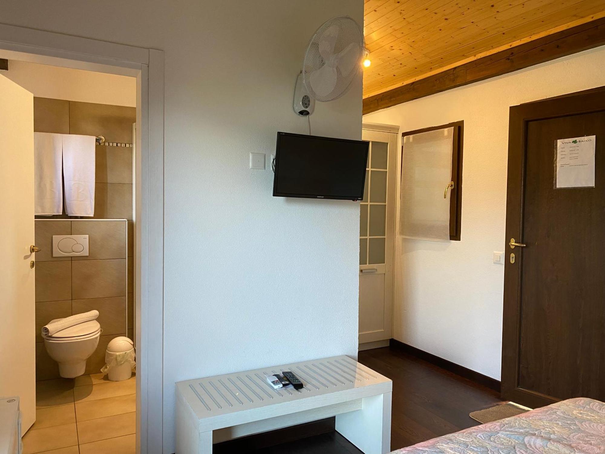 Viva Bacco Bed & Breakfast Gambarogno Bagian luar foto