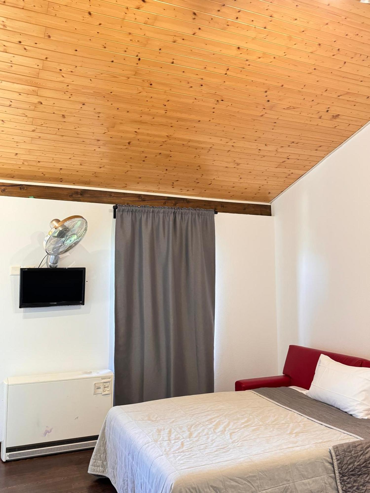 Viva Bacco Bed & Breakfast Gambarogno Bagian luar foto