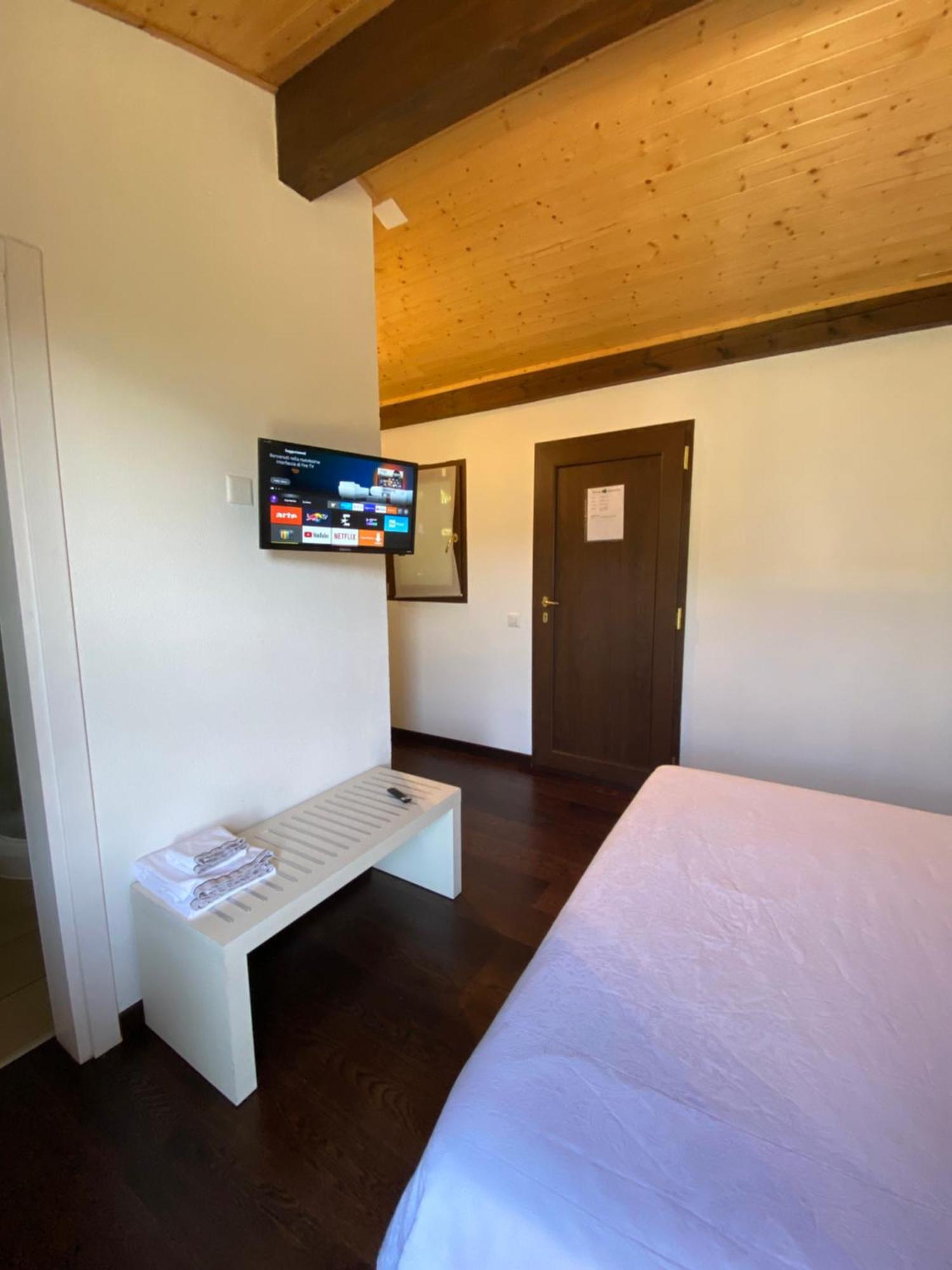 Viva Bacco Bed & Breakfast Gambarogno Bagian luar foto
