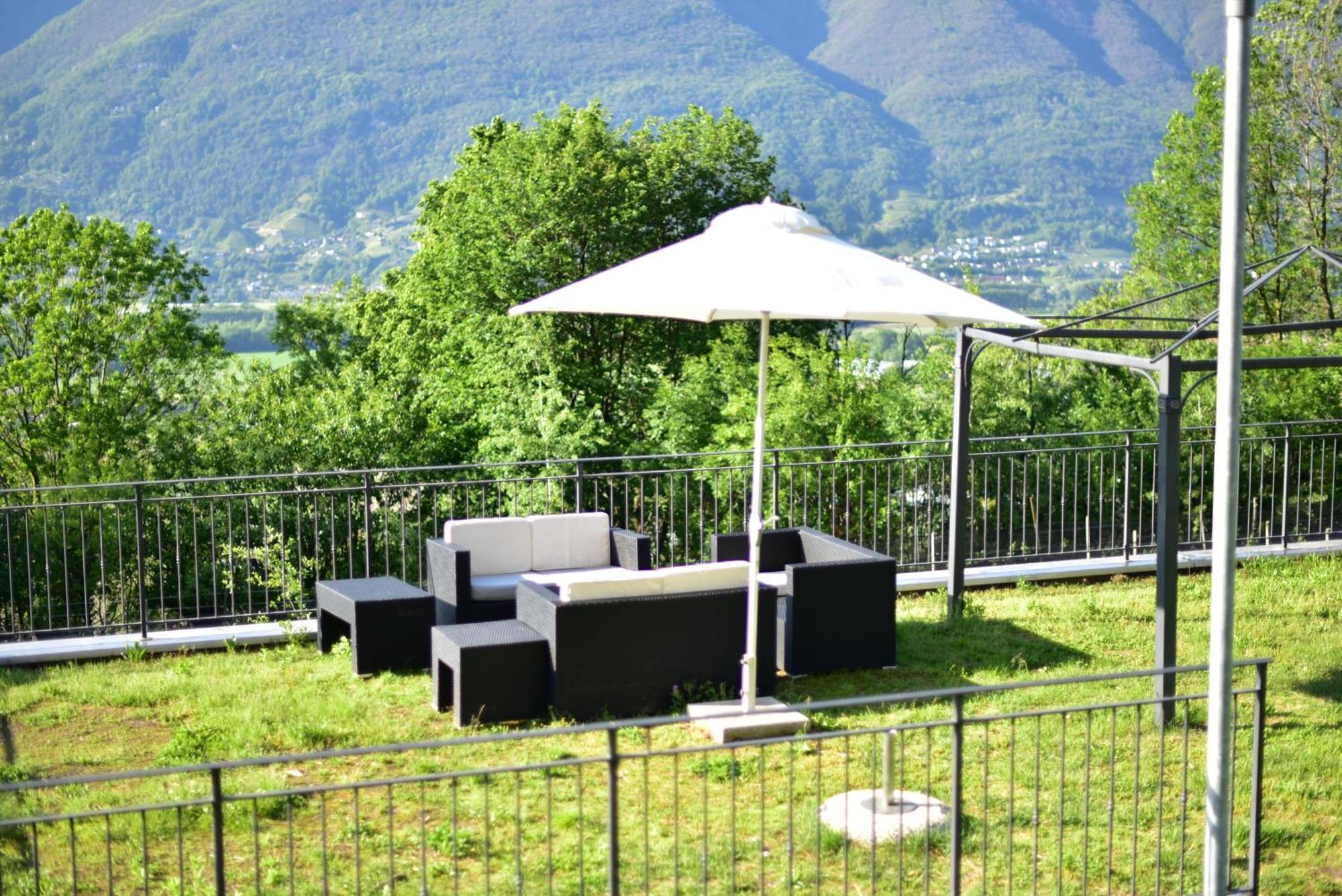 Viva Bacco Bed & Breakfast Gambarogno Bagian luar foto